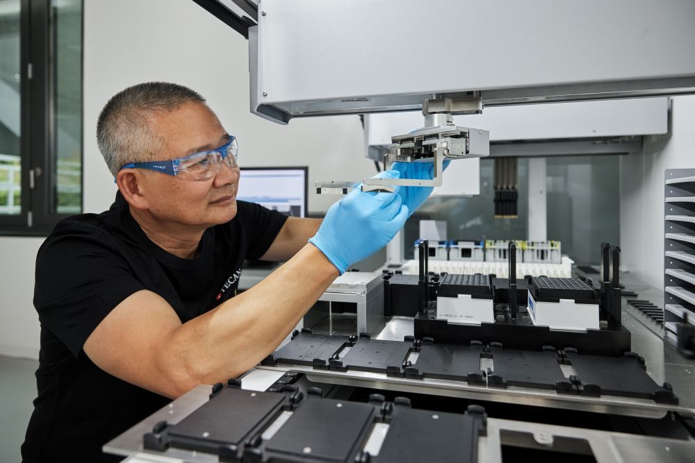 7 ways to unlock benefits of laboratory automation 296864800999